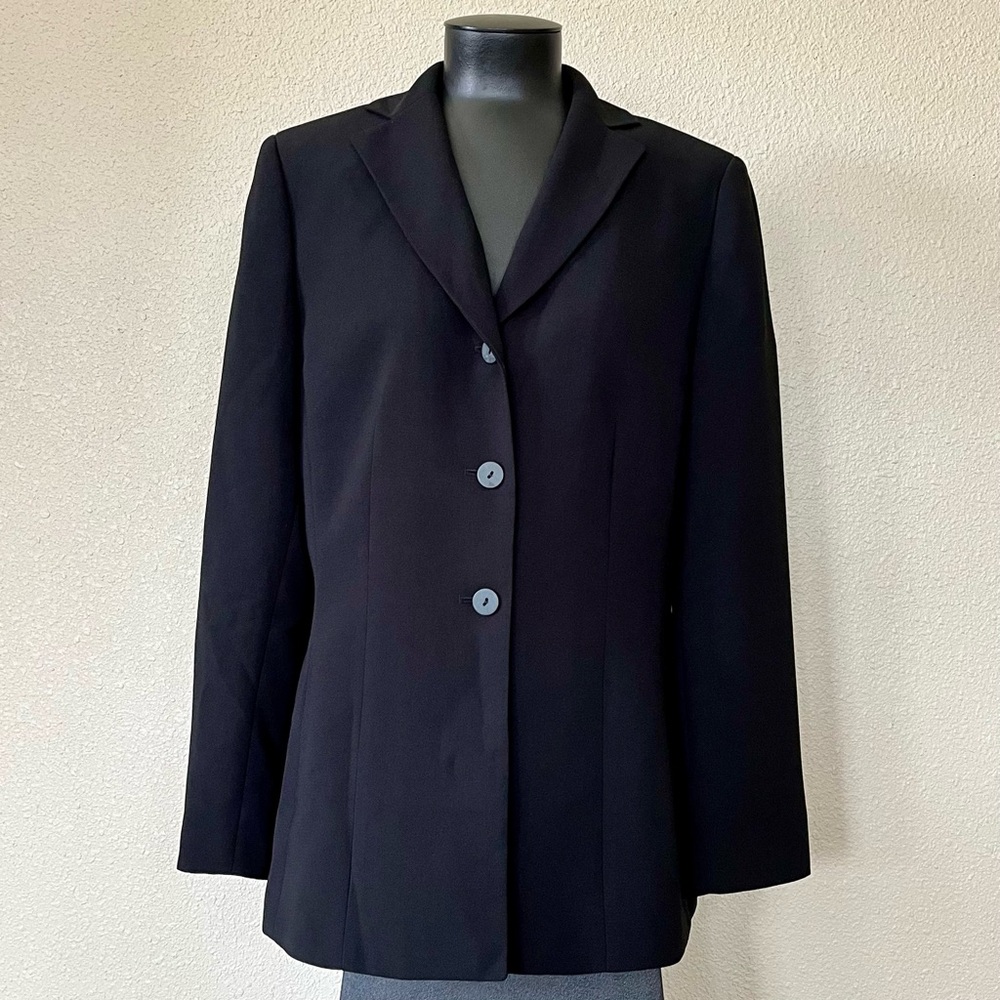 Le Suit Classic Black Blazer Size 10